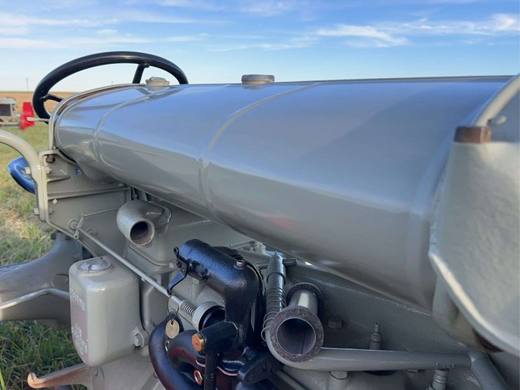 1923-fordson-tractor-image-11