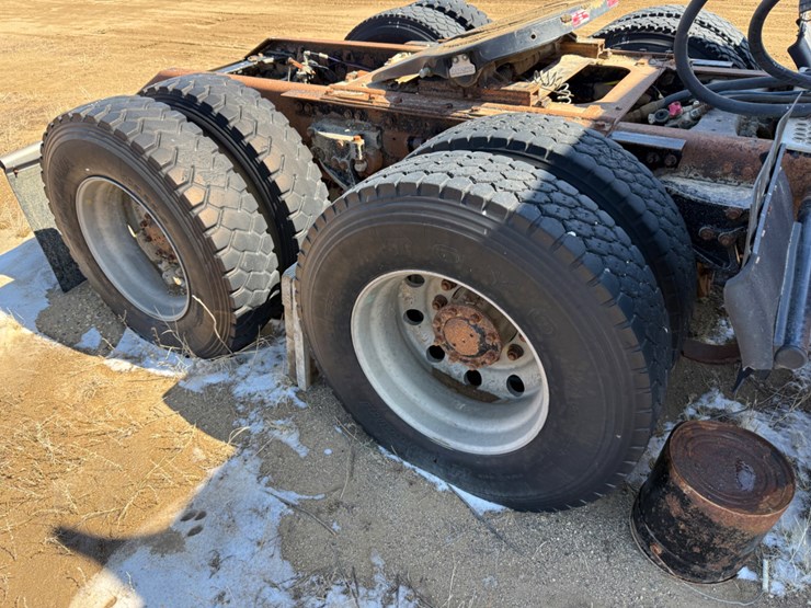 2007-kenworth-w900-image-4