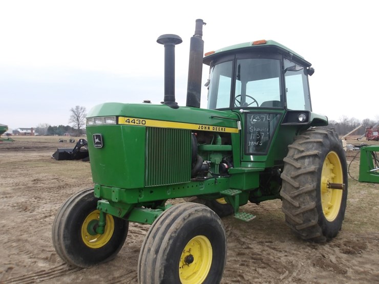 john-deere-4430-image-1