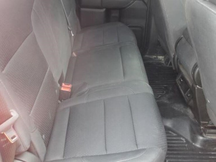 2023-chevrolet-1500-image-36