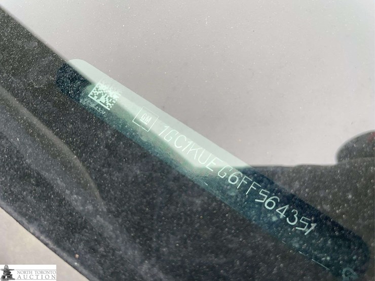 2015-chevrolet-silverado-2500hd-image-16