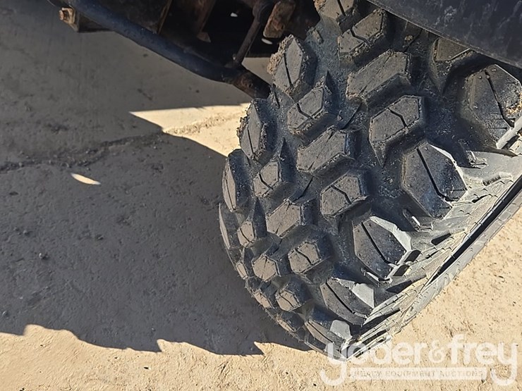 2018-kubota-rtvx1140-image-23