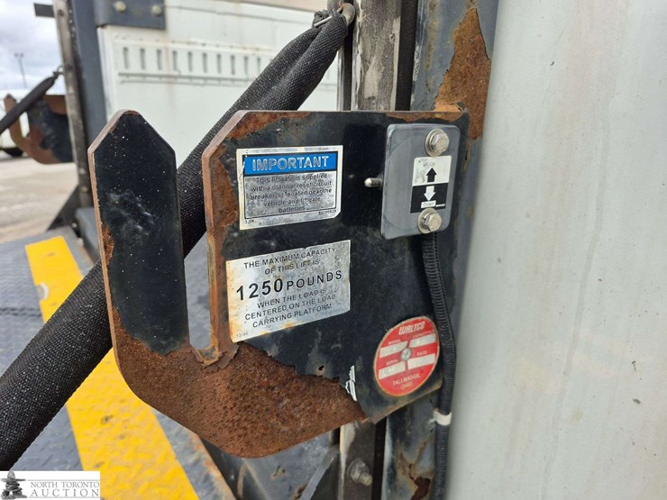 2011-ford-f550-image-27