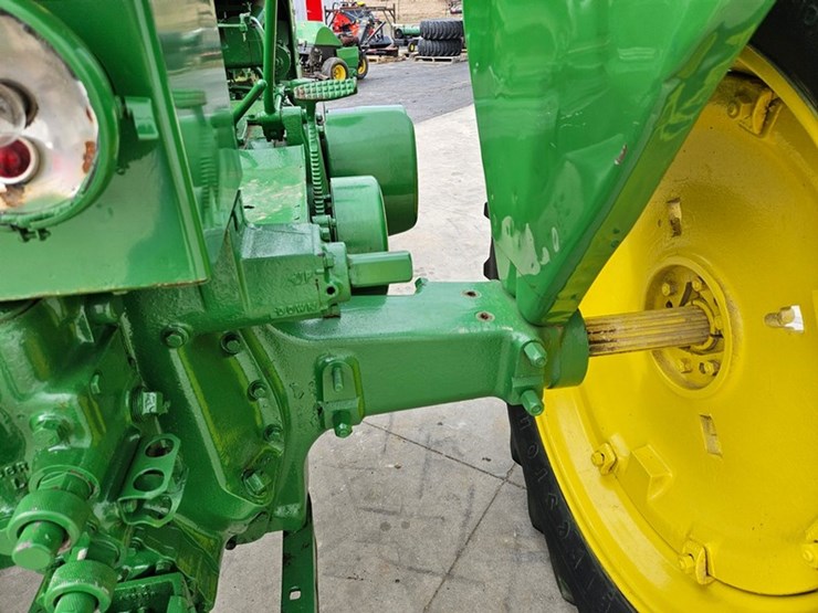 1950-john-deere-model-a-image-21