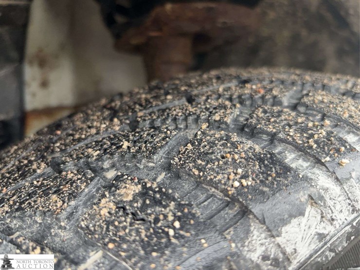 2011-dodge-grand-caravan-se-image-36