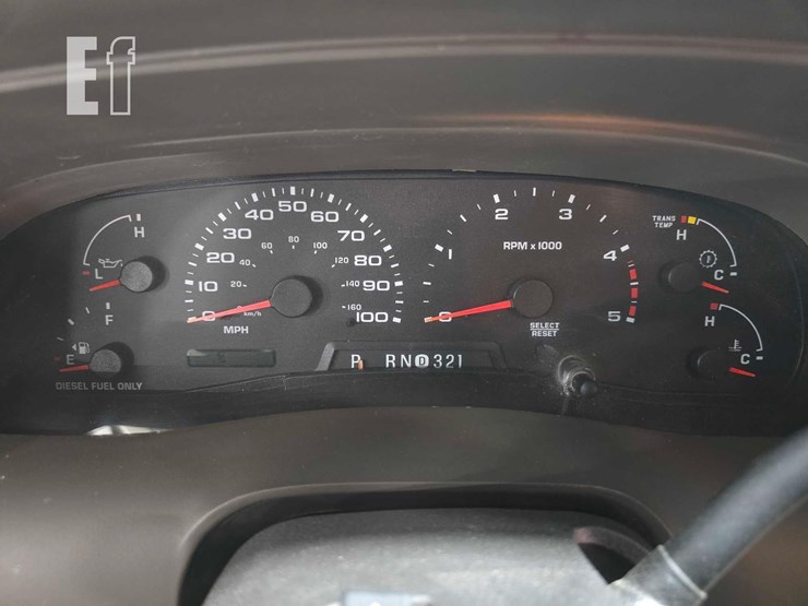 2005-ford-excursion-image-12