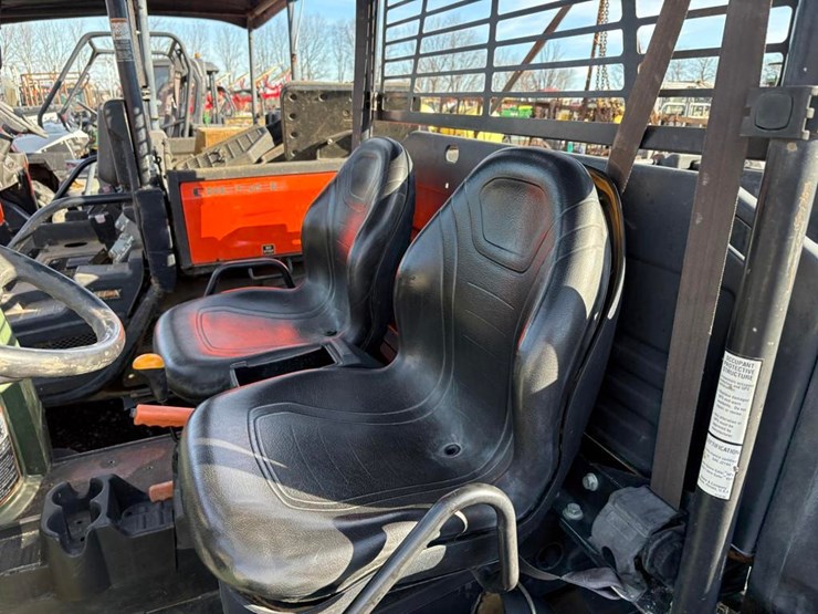 john-deere-825-image-7