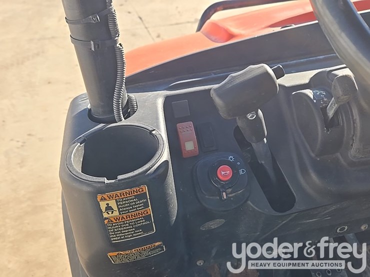 2018-kubota-rtvx1140-image-56