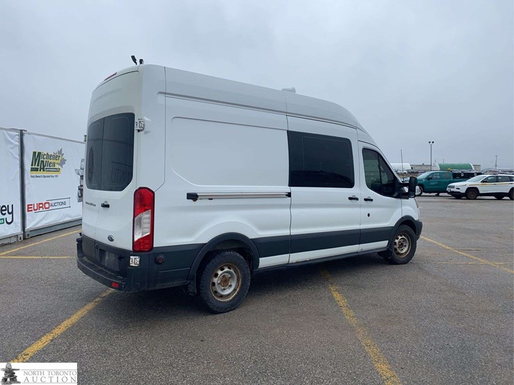 2016-ford-transit-image-5