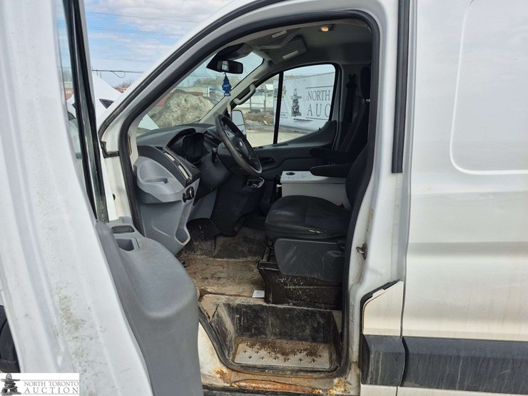 2018-ford-transit-image-11