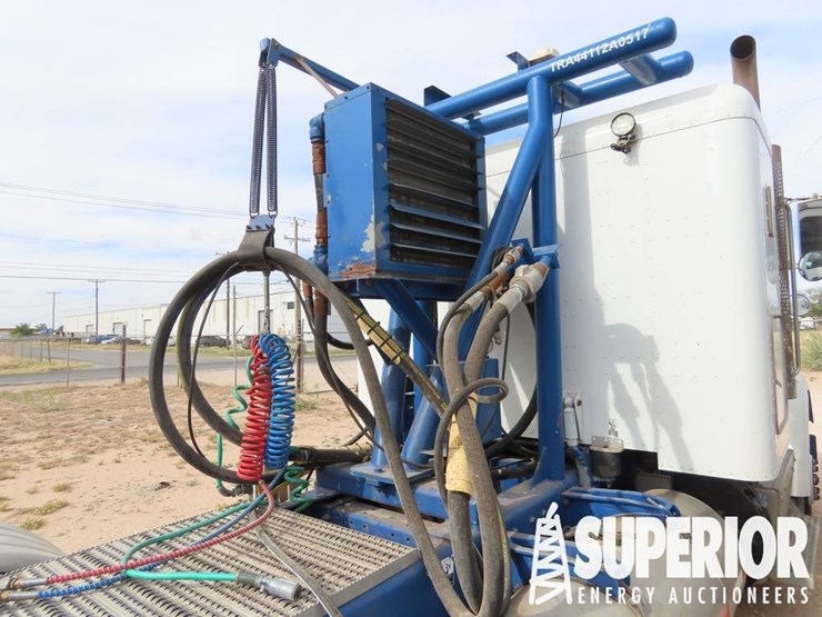 2012-peterbilt-365-image-5