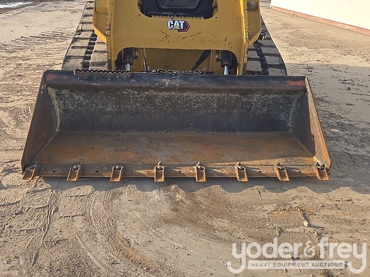 2021-caterpillar-289d3-image-24