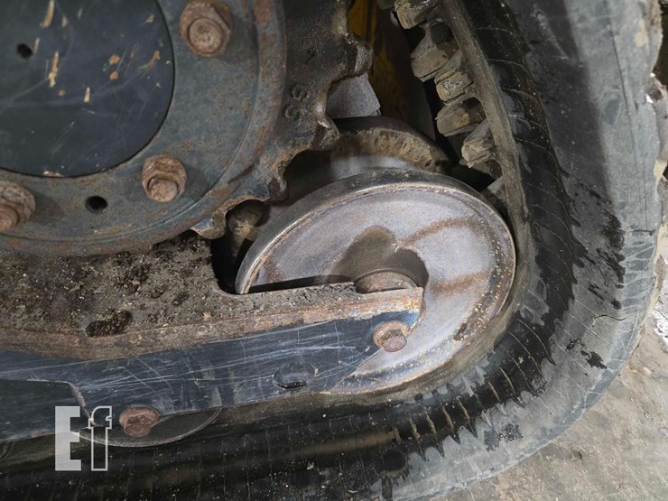 2021-jcb-3ts-8t-image-25