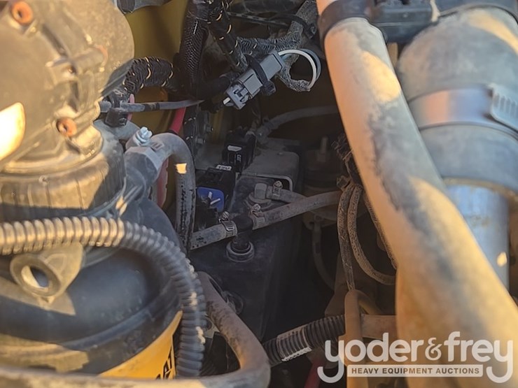 2022-caterpillar-289d3-image-69