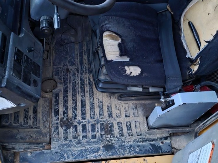 2005-komatsu-hm300-1-image-45