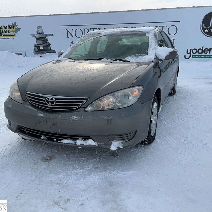 Non-Operable 2005 Toyota Camry 4dr Sedan