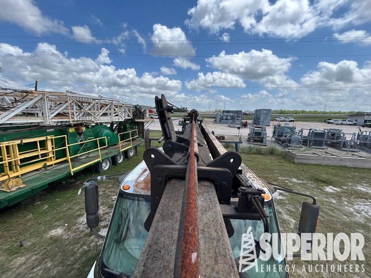 2014-international-7400-image-20