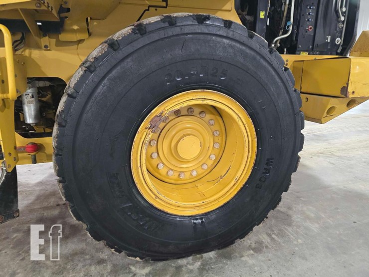 2014-caterpillar-938k-image-28
