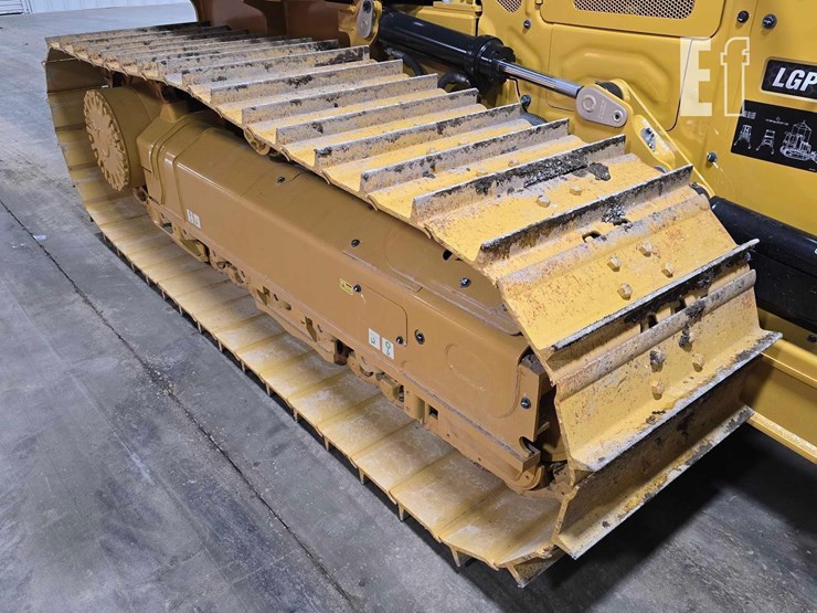 2002-caterpillar-d3-lgp-image-39