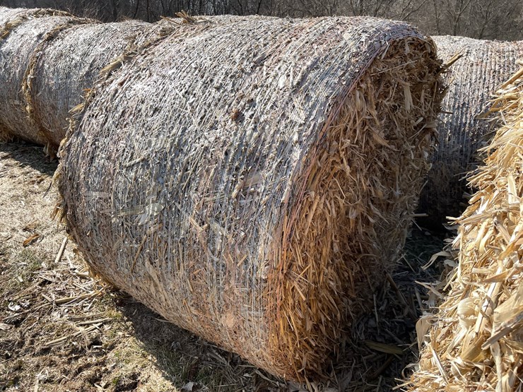 #1504-•-(8)-2025-4'-x-5'-corn-stalk-round-bales-(connersville,-wi)-image-5