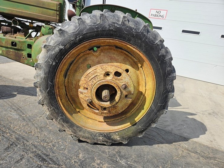 1952-john-deere-model-a-image-38