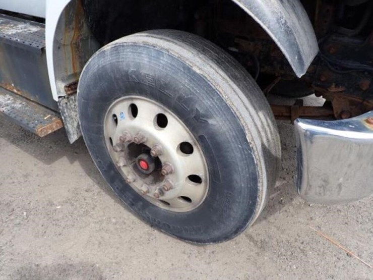 2017-ford-f750-image-33