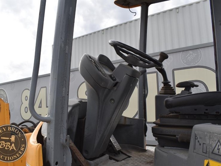 2015-volvo-l30g-image-28