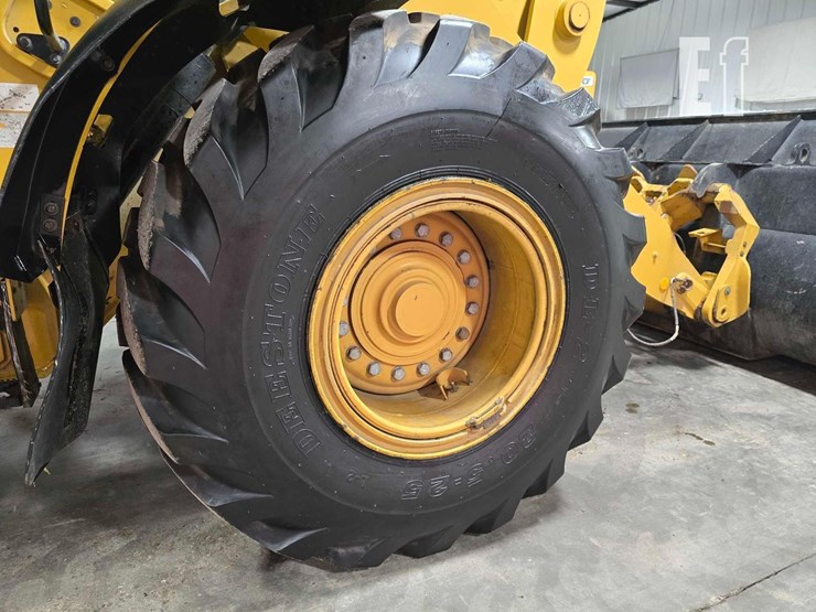 2019-caterpillar-938m-image-23