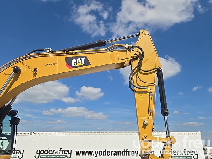 2019-caterpillar-336-image-33