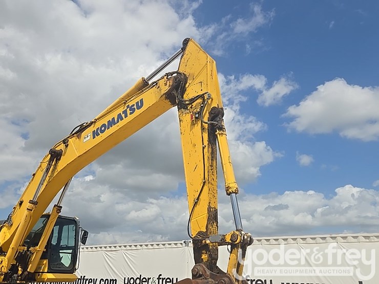 2015-komatsu-pc490-lc-11-image-34