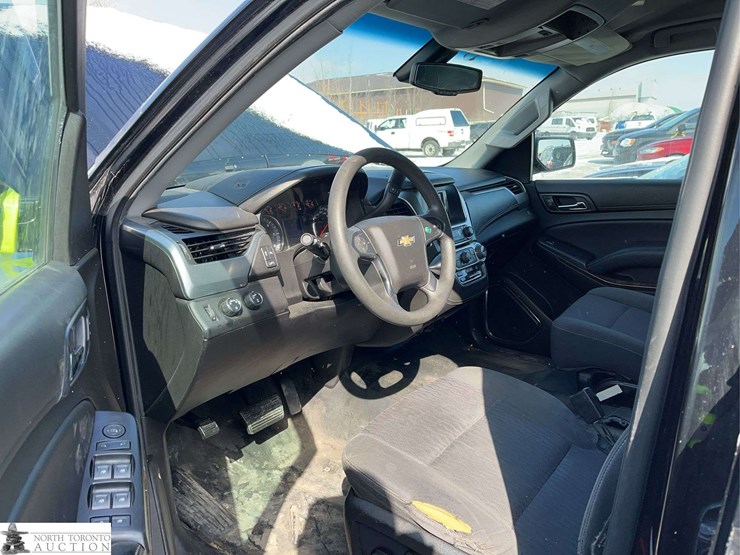 2017-chevrolet-tahoe-image-7