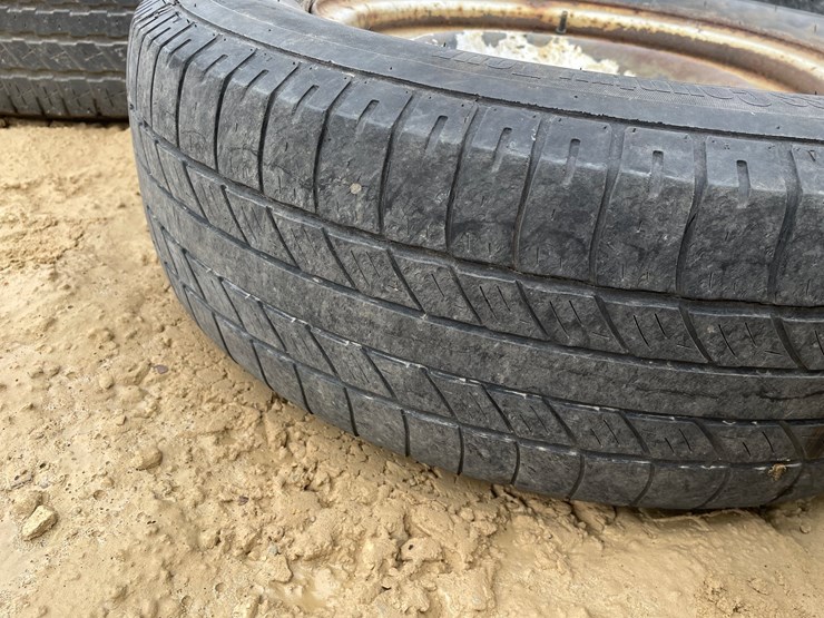 #3926-•-(6)-spare-rims-and-tires-image-24