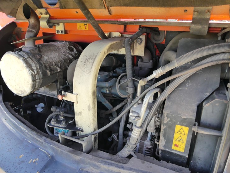 2011-kubota-kx080-3-image-7