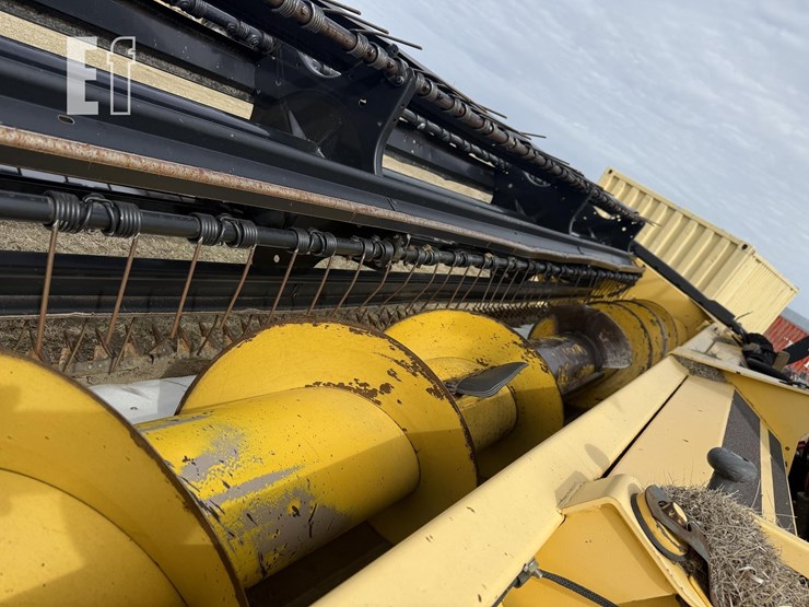 2008-new-holland-h8040-image-6