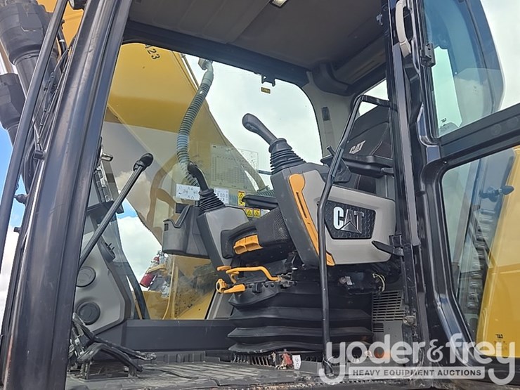 2019-caterpillar-336-image-71