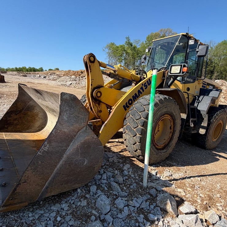 2016 KOMATSU WA320-7