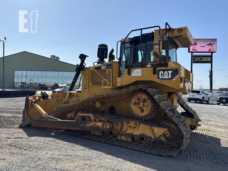 2016-caterpillar-d6t-lgp-image-4