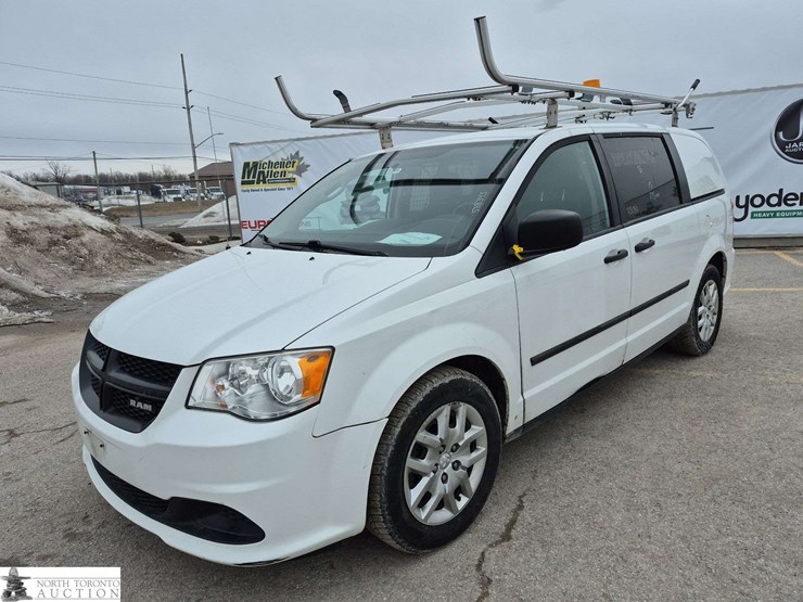 2015-ram-c/v-image-1