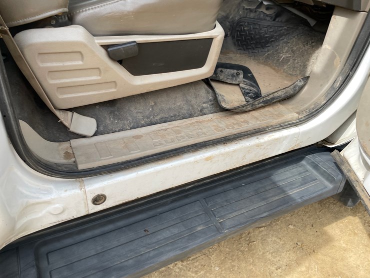 2008-ford-f550-image-38