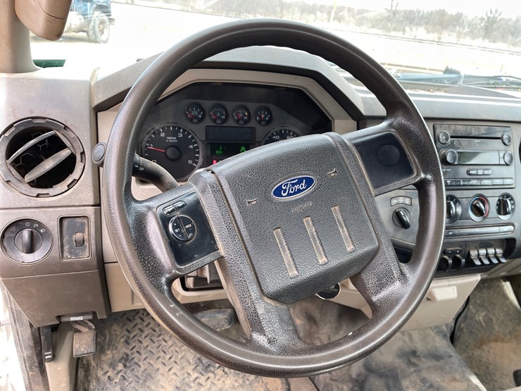 2008-ford-f550-image-54
