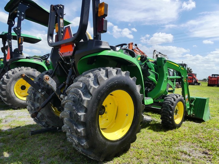 2021-john-deere-3025e-image-4