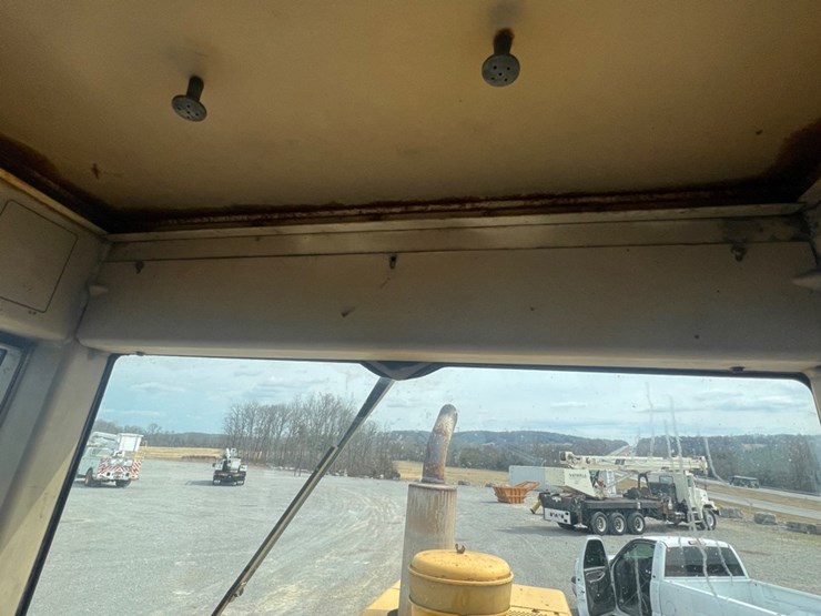 1992-john-deere-644-image-14