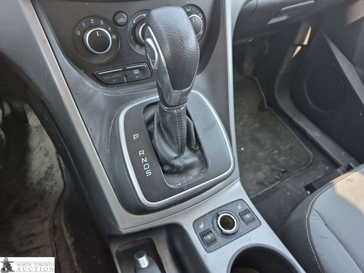 2013-ford-escape-image-20