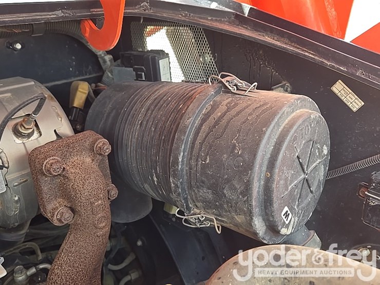 2020-kubota-svl65-2-image-41