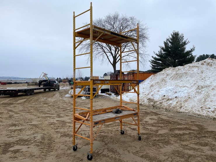 #3948-•-(2)-rolling-bil-jax-scaffolding-image-4