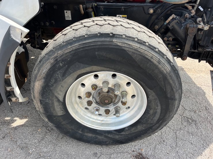 2019-kenworth-t880-image-11