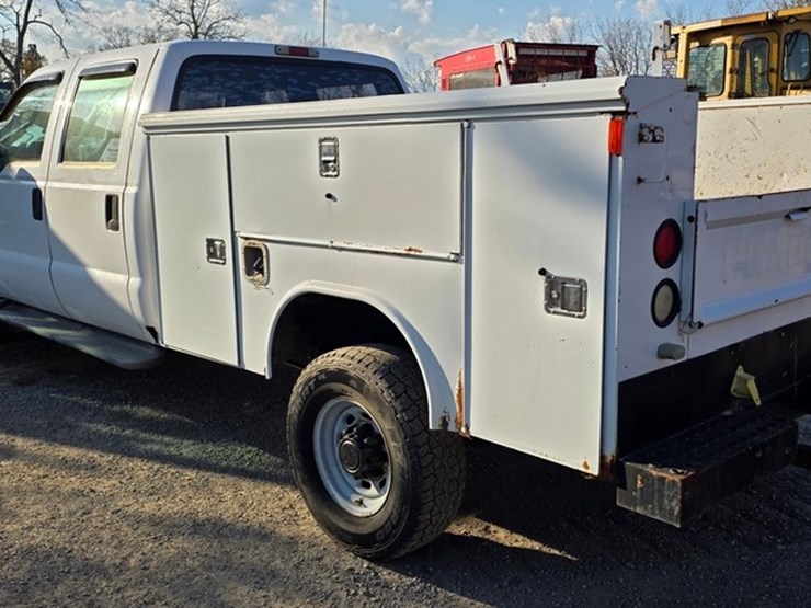 2004-ford-f350-image-3