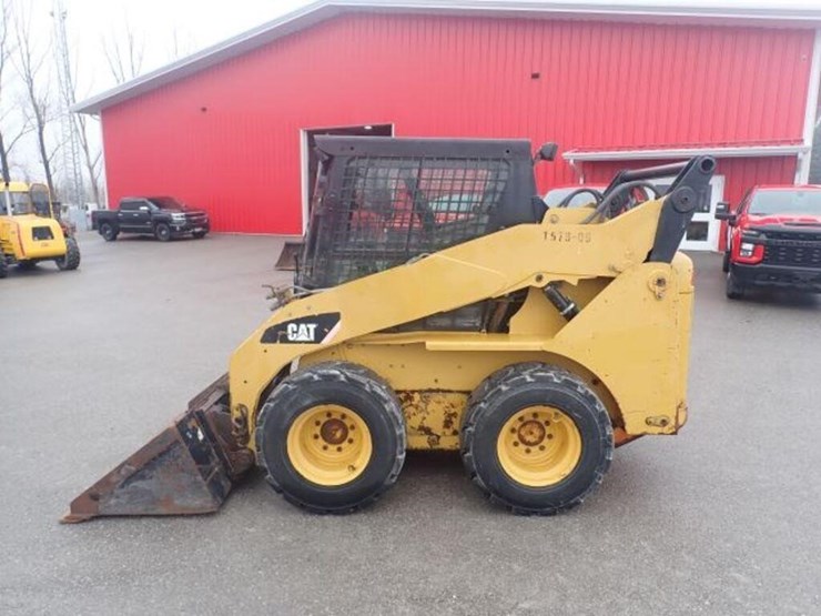 2010-caterpillar-232b-image-8