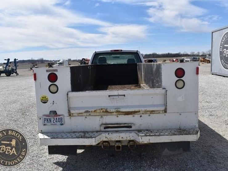 2007-chevrolet-3500-image-8