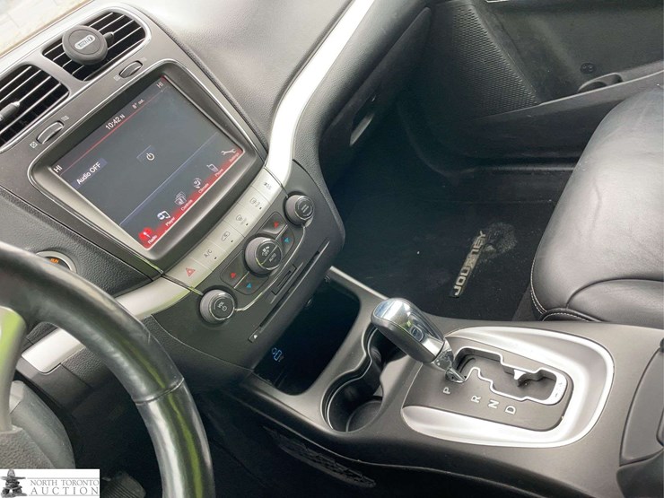 2017-dodge-journey-image-13